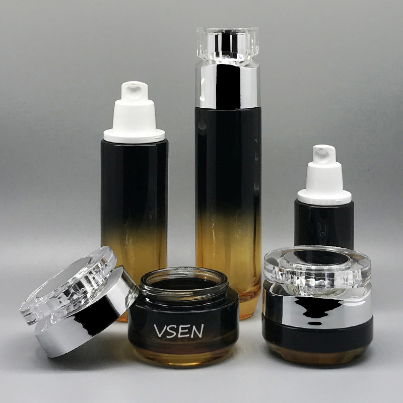 心悦九游会·J9 - 官方网站|真人游戏第一品牌黑色 馨悦化妆品套装瓶 120ml精(图2)